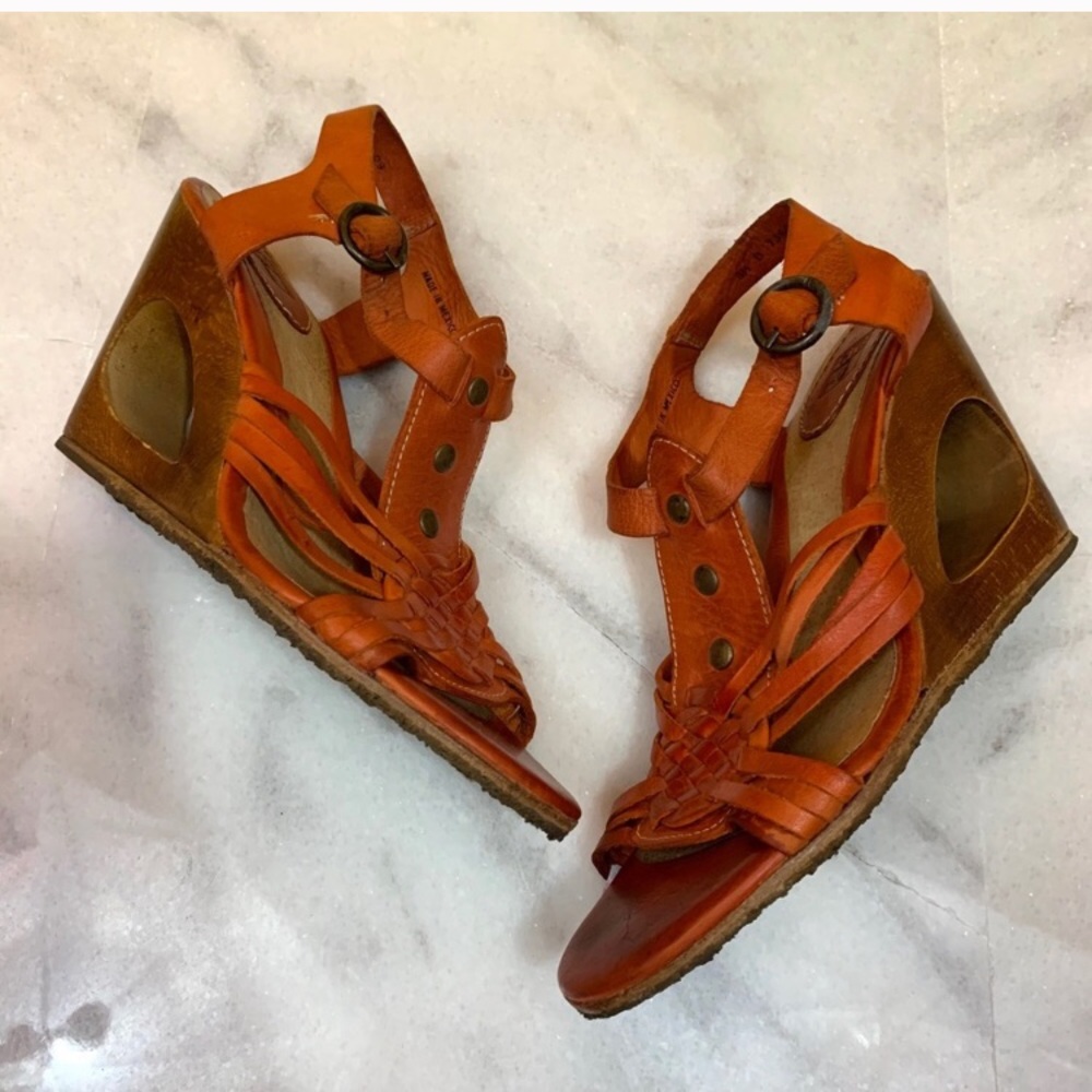 frye • gabriella orange leather wedge sandals 8.5